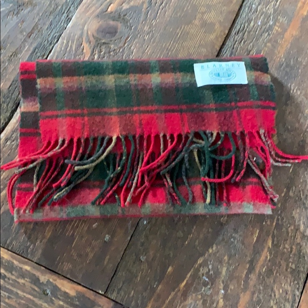 Blarney Woolen Mills Wool Scarf, Beautiful colors!